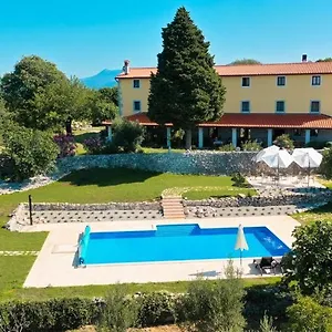 Calussovo Hotel Ripenda Kras
