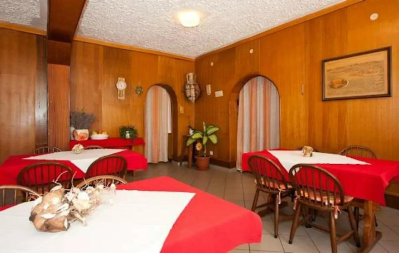 Rooms Amfora Krk Town Bed & Breakfast
